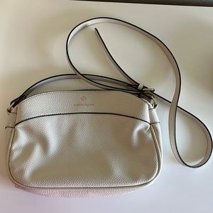 Crossbody purse
